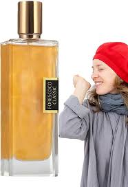 Brillo Floral: Perfume Seductor con Feromonas