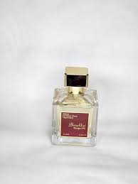 Barakkat Rouge 540: Eau de Parfum con Aroma a Rosa