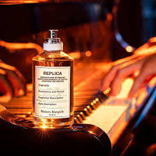 MAISON MARGIELA REPLICA JAZZ CLUB EDT (M) - Fragancia Elegante