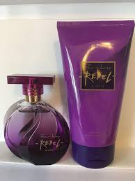 Loción Hidratante FAR AWAY REBEL